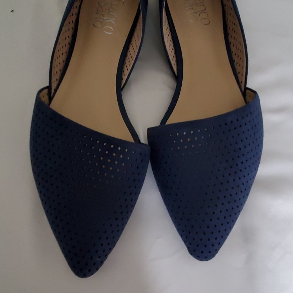 Shoes - Picture 3 of 7